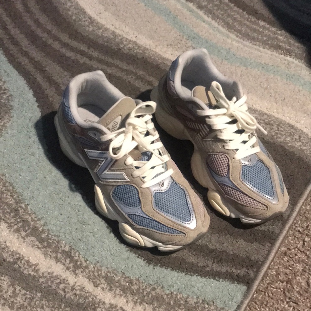 New Balance 9060
